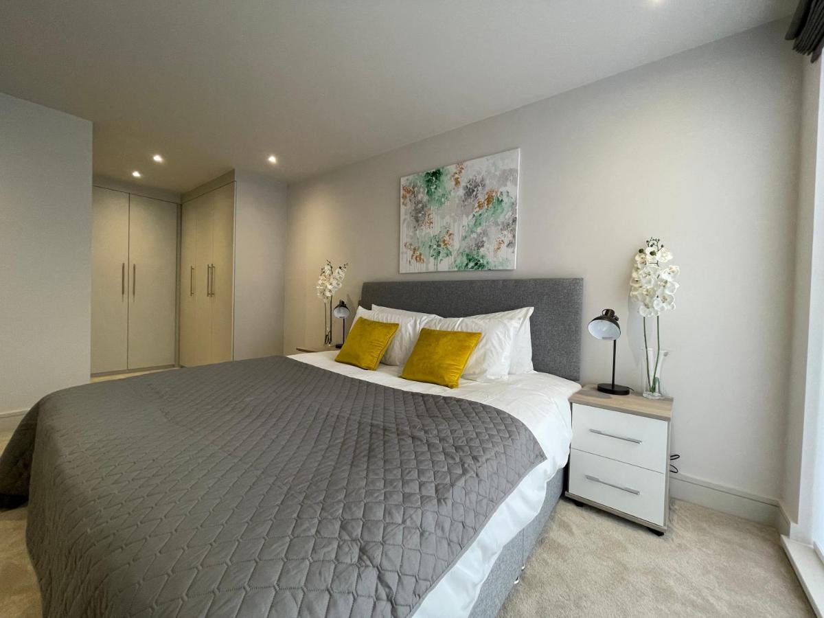 Spectacular 2 Bedroom Apartment In Great Location Sheffield Luaran gambar